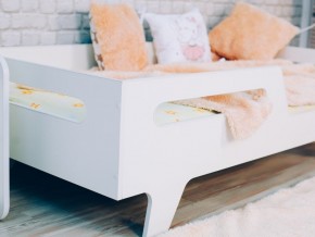 Кровать детская Бэби белая в Сысерти - sysert.magazinmebel.ru | фото - изображение 2